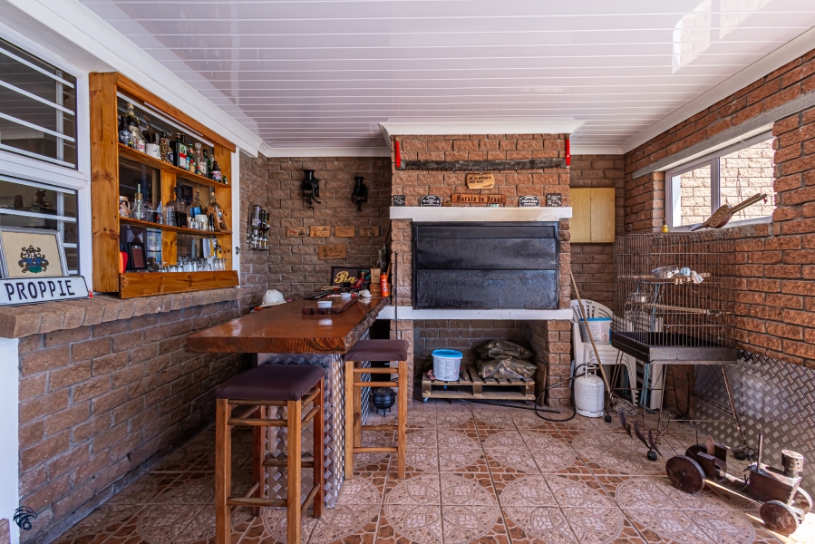 3 Bedroom Property for Sale in Myburgh Park Western Cape